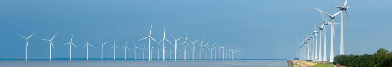 Windmolens in het IJsselmeer